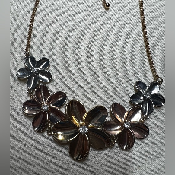 3 Tone Flower Necklace with Rhinestones - Picture 2 of 5